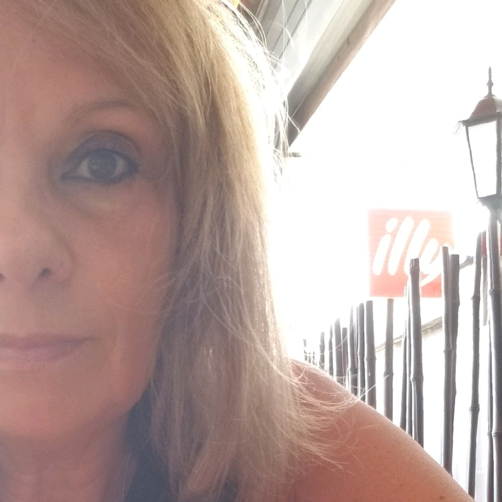 Meet your Posher, Linda
